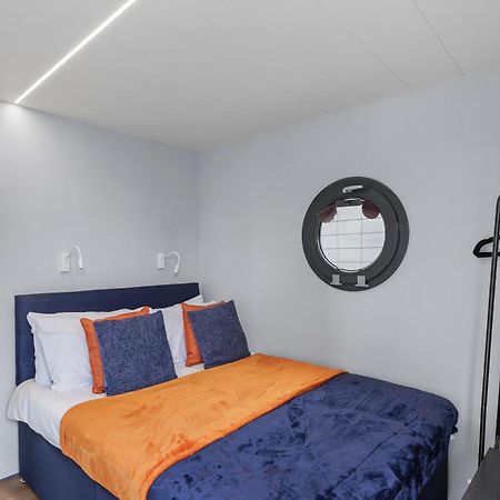 Unique Water Lodge In London - Sleeps 6 Eksteriør billede